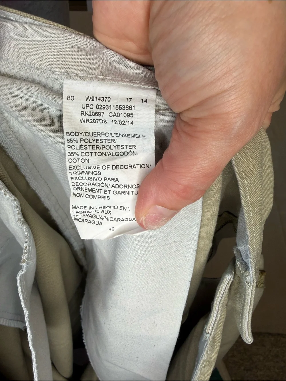Dickies Men's Cargo Shorts in Light Beige Relaxed Fit
